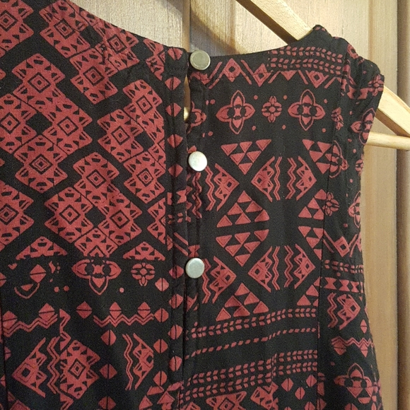 Ecoté Black and Burgundy UO Dress/Tunic - Picture 4 of 5